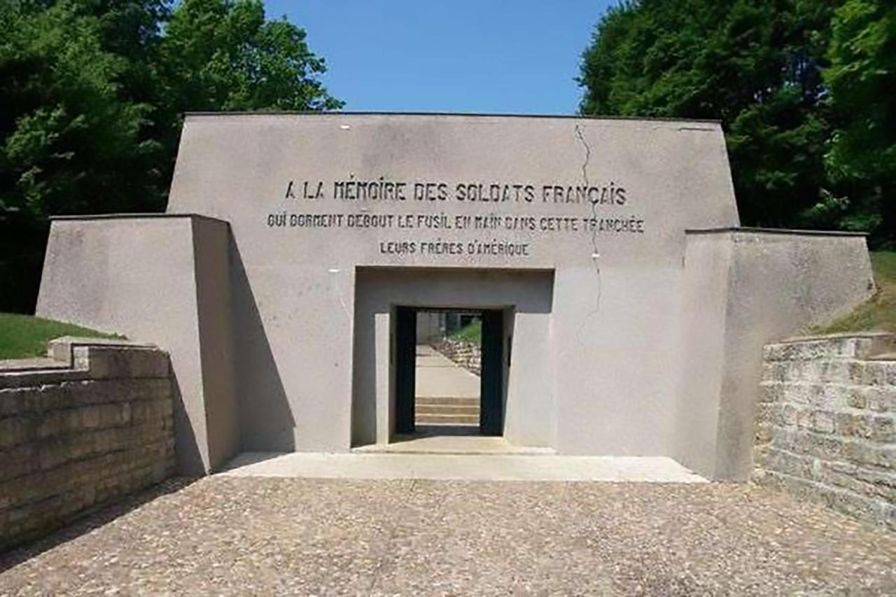 Arara Montfaucon-d'Argonne